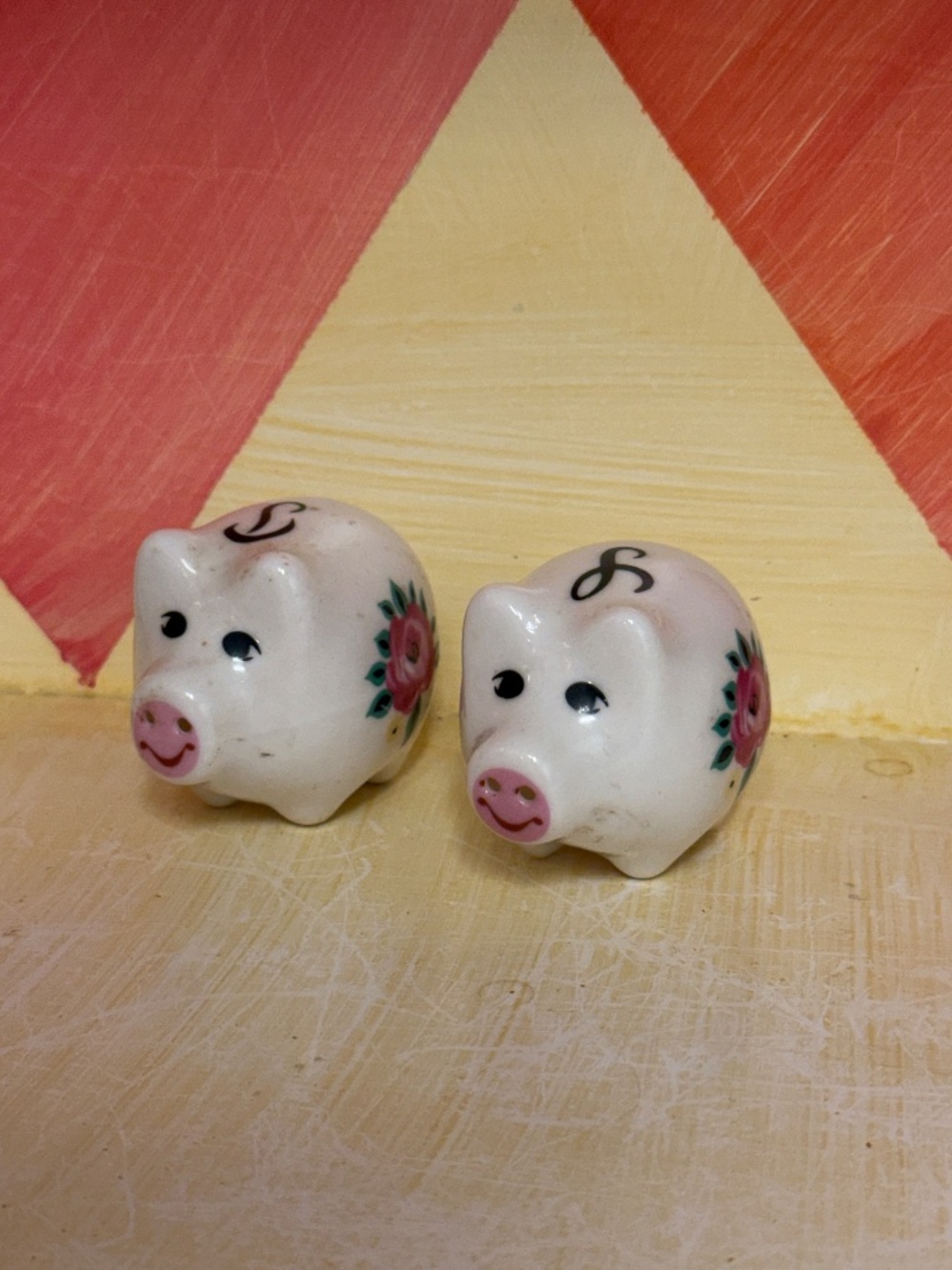 Pig salt & pepper